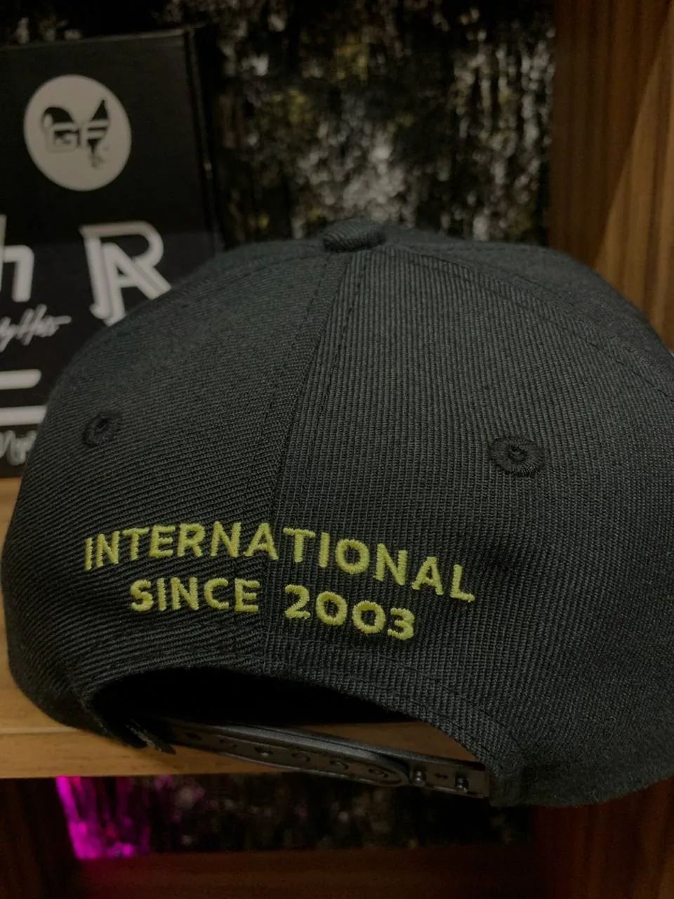 KING LONDON CAPS